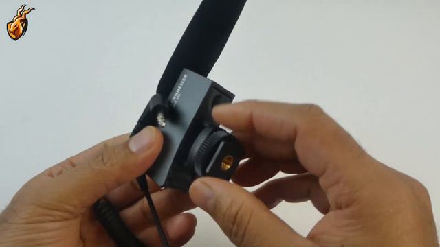 Sennheiser MKE 400 Unboxing - Microphone for beginners Urdu/Hindi смотреть онлайн