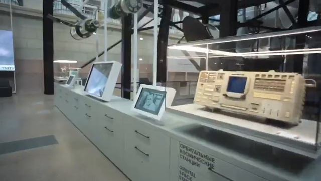 Снимал рекламу для павильона "Космос" смотреть онлайн