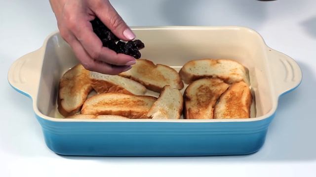 How to Make Capirotada (Mexican Bread Pudding) | Receta de Cuaresma | Muy Bueno смотреть онлайн