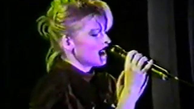 IVETA BARTOŠOVÁ-ZÁVOD S MLÁDÍM (LIVE)-1989 смотреть онлайн