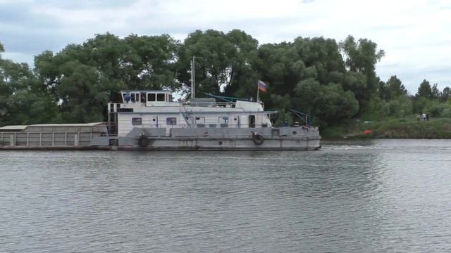 Сухогруз Ока-15 проходит мимо Бронниц вверх по Москва-реке (рейс Вакино-Гремячево) смотреть онлайн