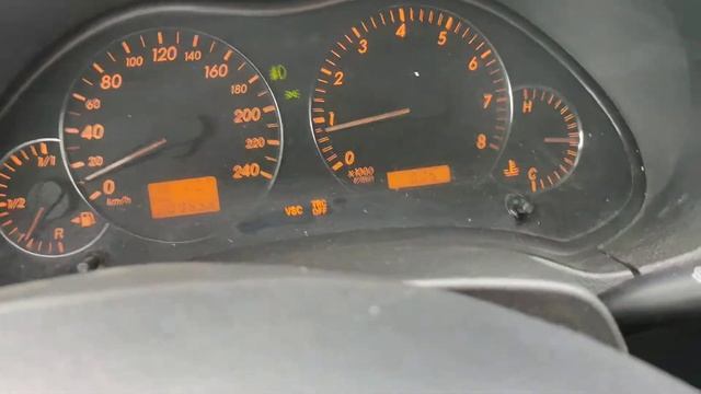 Помогите ,загорается vsc,trc off Toyota Avensis смотреть онлайн