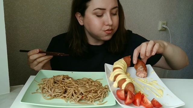 Краковская колбаса и лапша | Cracow sausage noodle |Eeating show | 먹방 смотреть онлайн