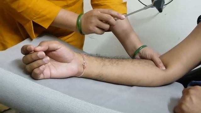 Bicep reflex - Physiology смотреть онлайн
