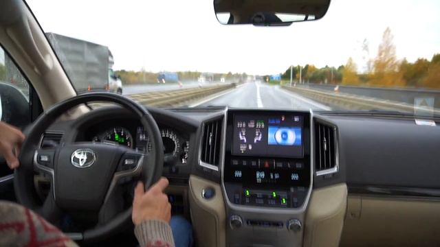 Toyota LandCruiser 200 V8 5.7 VVTi (MY2020)│POV│sound│0-