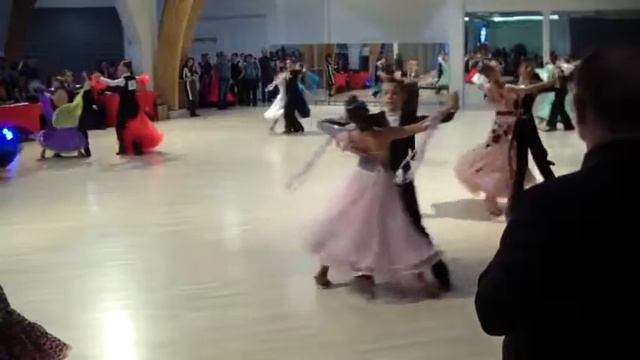 D класс Юниоры 2+1 1/4 финала стандарт 14 февраля смотреть онлайн