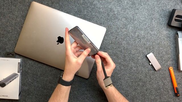 Egal Ob Ladegerät, SD Kartenleser Oder USB-C Hub - Satechi Regelt
