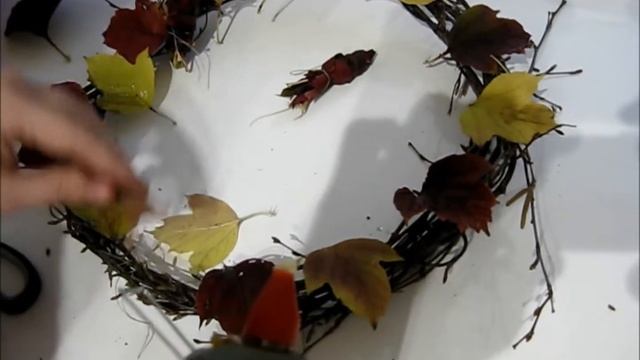 DIY / Поделка из природного материала / Осенний венок / Fall Decorations смотреть онлайн