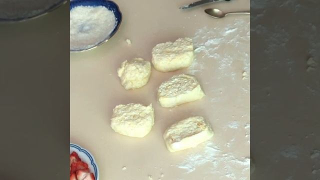 Творожные булочки в духовке. Быстрый десерт. Легко и вкусно. Рецепт из творога. Творог основа. смотреть онлайн