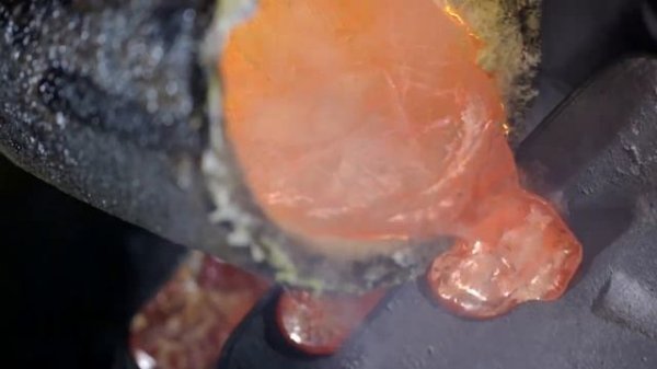 Все о бренде Michael Aram