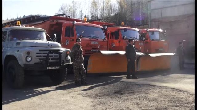 К зиме готовы! В Таштаголе прошел смотр снегоуборочной техники смотреть онлайн