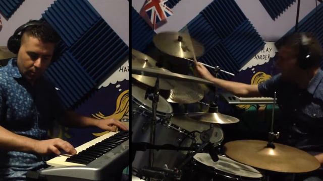 Layla - Eric Clapton - 1min Drum Cover & Midi Keys смотреть онлайн