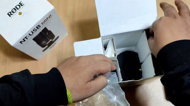 Rode NT-USB Mini Mic Unboxing. My first video on this channel смотреть онлайн