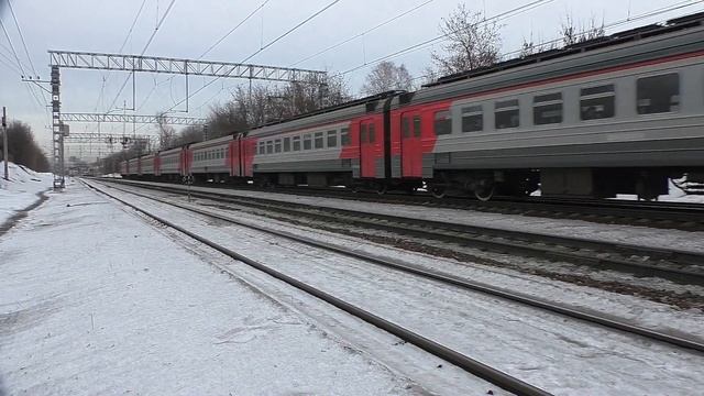 Электропоезд ЭД4М-0318 (ТЧ-31) пригородный поезд №6621 Москва - Домодедово. смотреть онлайн