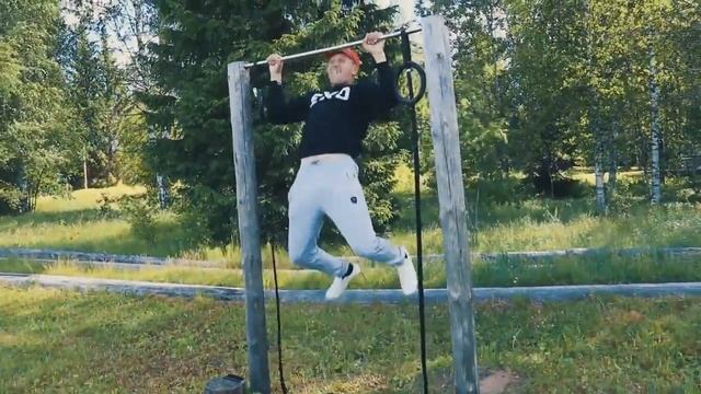 Турники Брусья VS Гимнастические Кольца,Техника Подтягиваний На Турнике смотреть онлайн