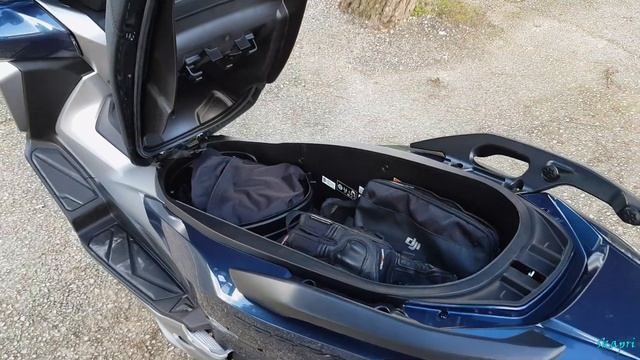 Honda Forza 300 2019 - Walk around смотреть онлайн