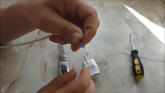 Как подключить вилку к проводу? Как подключить кабель к электровилке? смотреть онлайн