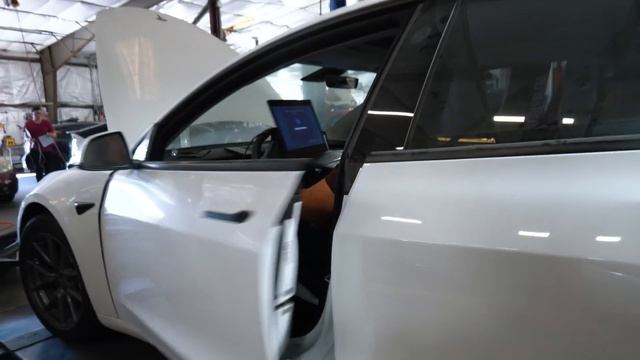 Мы заплатили $200 за него @3BRO смотреть онлайн