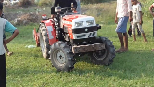Samal Tractar video 4×4 for by for Gujjar matroli Taiyab смотреть онлайн