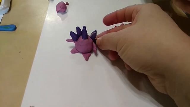 Лепим из пластилина (Ежик из смешариков) смотреть онлайн