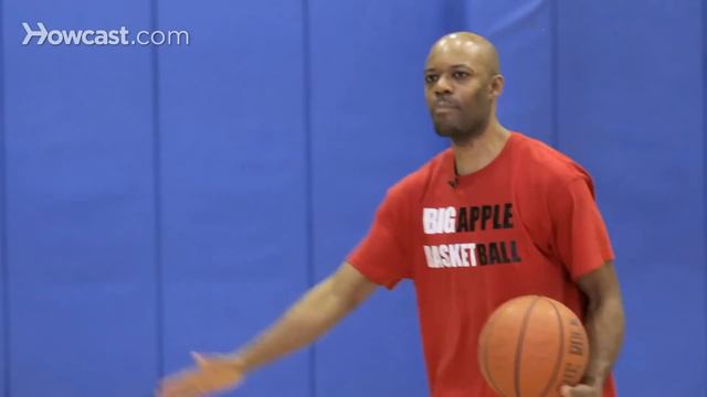 How to Do a Speed Dribble | Basketball Moves смотреть онлайн
