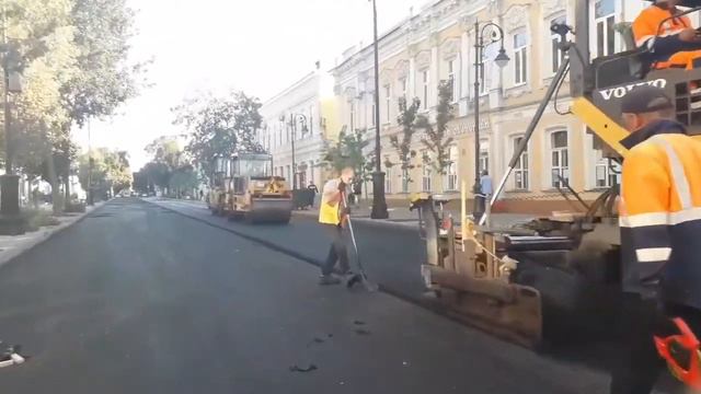 Ура!!! На улице Петровской положили асфальт. Таганрог. смотреть онлайн