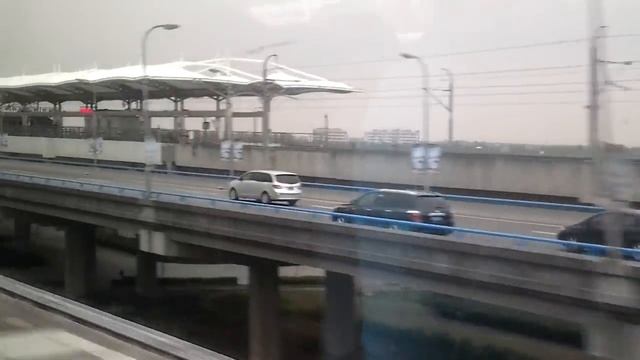 Китай, Шанхай, суперскоростной поезд на магнитной подушке Маглев.Shanghai Maglev. смотреть онлайн