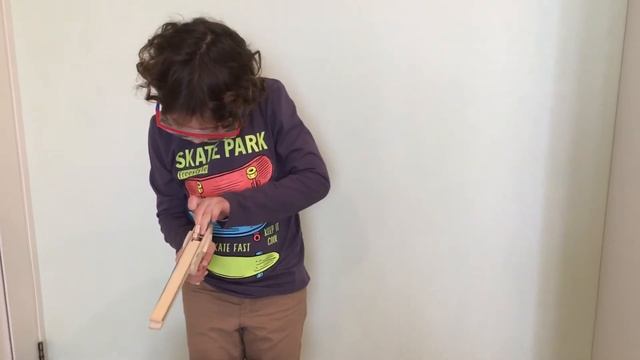 Самодельный деревянный игрушечный пистолет Homemade wooden toy gun смотреть онлайн