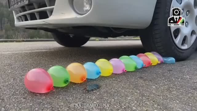 Машина давит предметы. Машина vs различные предметы.mp4 смотреть онлайн