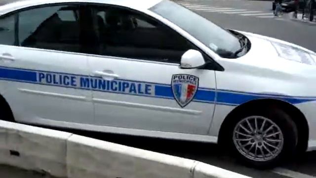 MaxiAvenue.com Centre Agréé Sirac Police Municipale Renault Laguna 3 phase 2 смотреть онлайн