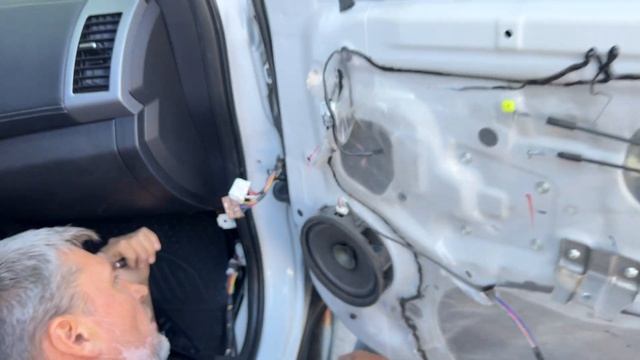 Установка Дверей Citroen C Crosser смотреть онлайн