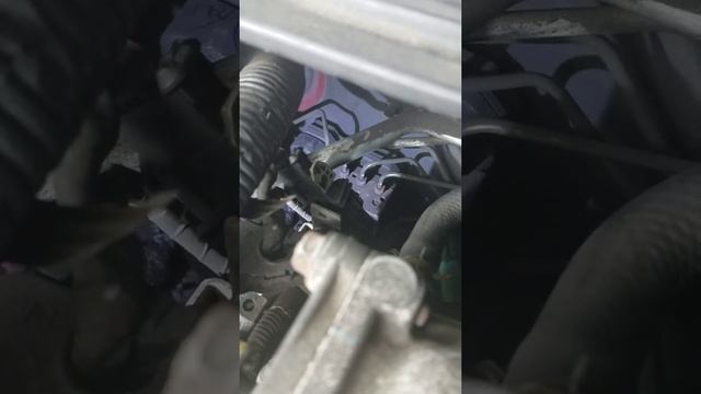 nissan c1111 bomba abs se queda encendida смотреть онлайн