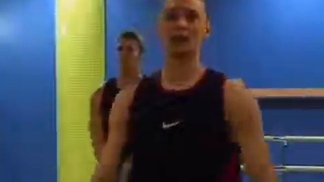 "Аэробика. Интервальная тренировка" (2002 г.) Виктория Тополян в составе команды "Word Class" смотреть онлайн