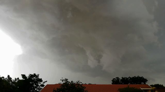Severe thunderstorm (downburst) in Bloemfontein, South Africa. 24-12-2023. смотреть онлайн