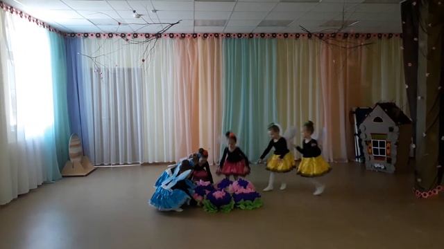 "Праздник Эколят- молодых защитников природы" д. с. "Дюймовочка" смотреть онлайн