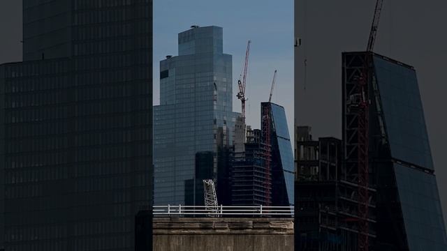 Waterloo Bridge view towards the City of London #shorts #timelapse #vertical #nikon #cityoflondon смотреть онлайн
