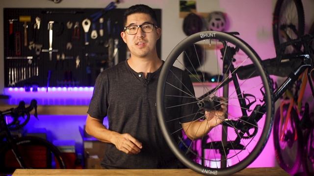 HUNT Gravel Wheels // High End vs Entry Level?? смотреть онлайн