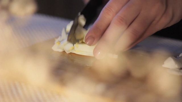 Самый лучший рецепт салата Оливье! Вкусный новогодний рецепт с историей! смотреть онлайн