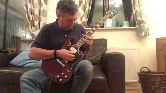 AC/DC Riff Raff Angus Young смотреть онлайн