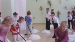 8 марта делу время танец в детском саду