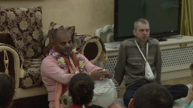 Духовные аспекты Йоги часть 1 - семинар Свами Б.К. Дамодара в Центре ведической культуры Rosa Veda смотреть онлайн