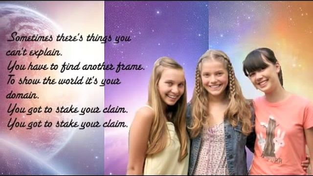 Cyber Girls - Stake Your Claim TESTO смотреть онлайн