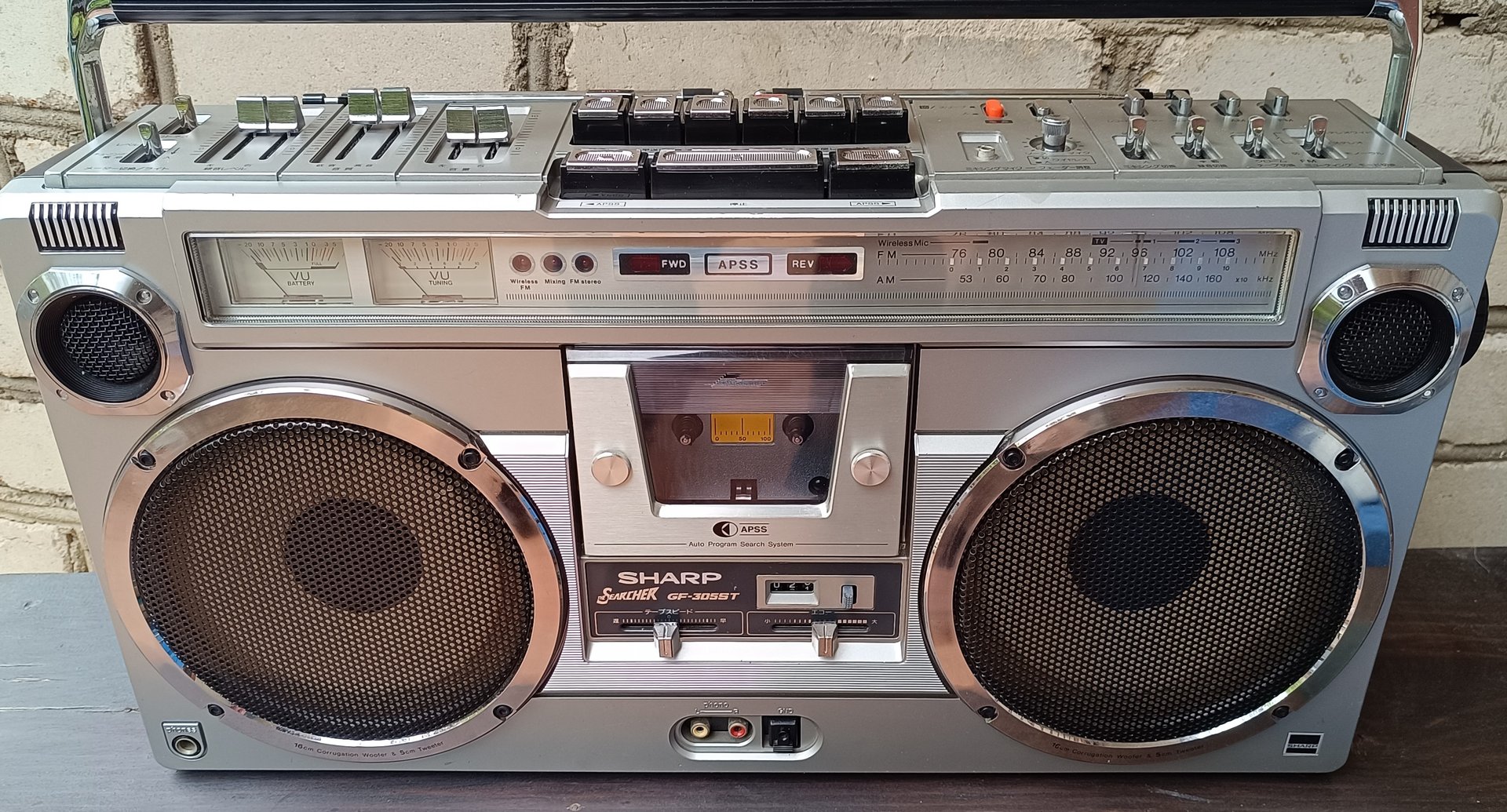 Sharp GF-305ST магнитола, это настоящая легенда