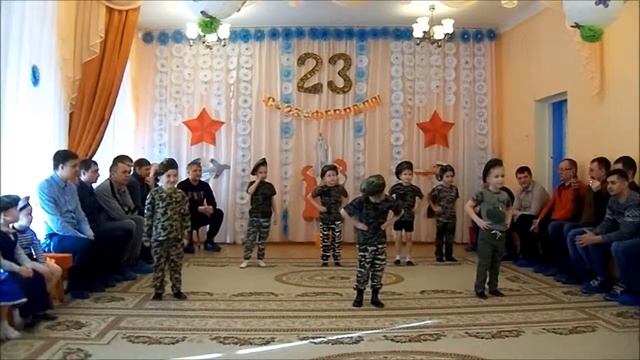 Танец солдат Средняя группа смотреть онлайн