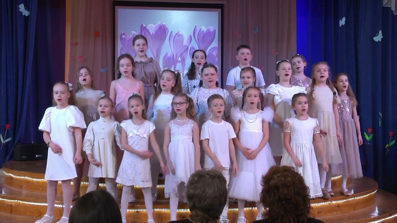 С Днём 8 марта! /Вокальный ансамбль "Звонкие нотки"/