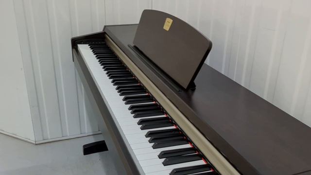 Yamaha Clavinova CLP-220 digital piano and stool in dark rosewood stock number 22349 смотреть онлайн