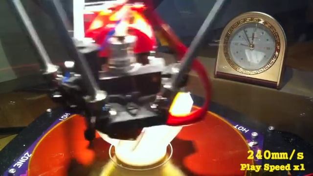 Delta 3D printer's high speed print test up to 350mm/s смотреть онлайн