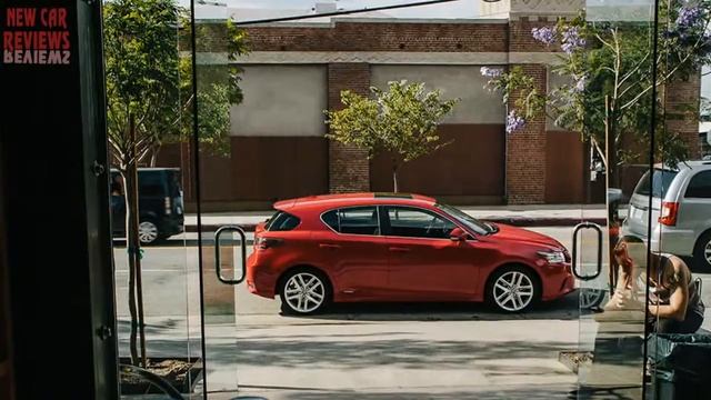New car review: 2017 Lexus CT 200h expert review смотреть онлайн
