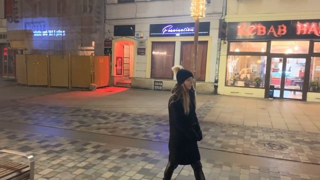 РОЖДЕСТВО В ЕВРОПЕ В ПАНДЕМИЮ 2020 | ПРАЗДНИК К НАМ ПРИХОДИТ смотреть онлайн