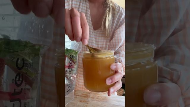 Refreshing Ginger Mint Lavender Rhubarb drink 😋🌿🍯 смотреть онлайн